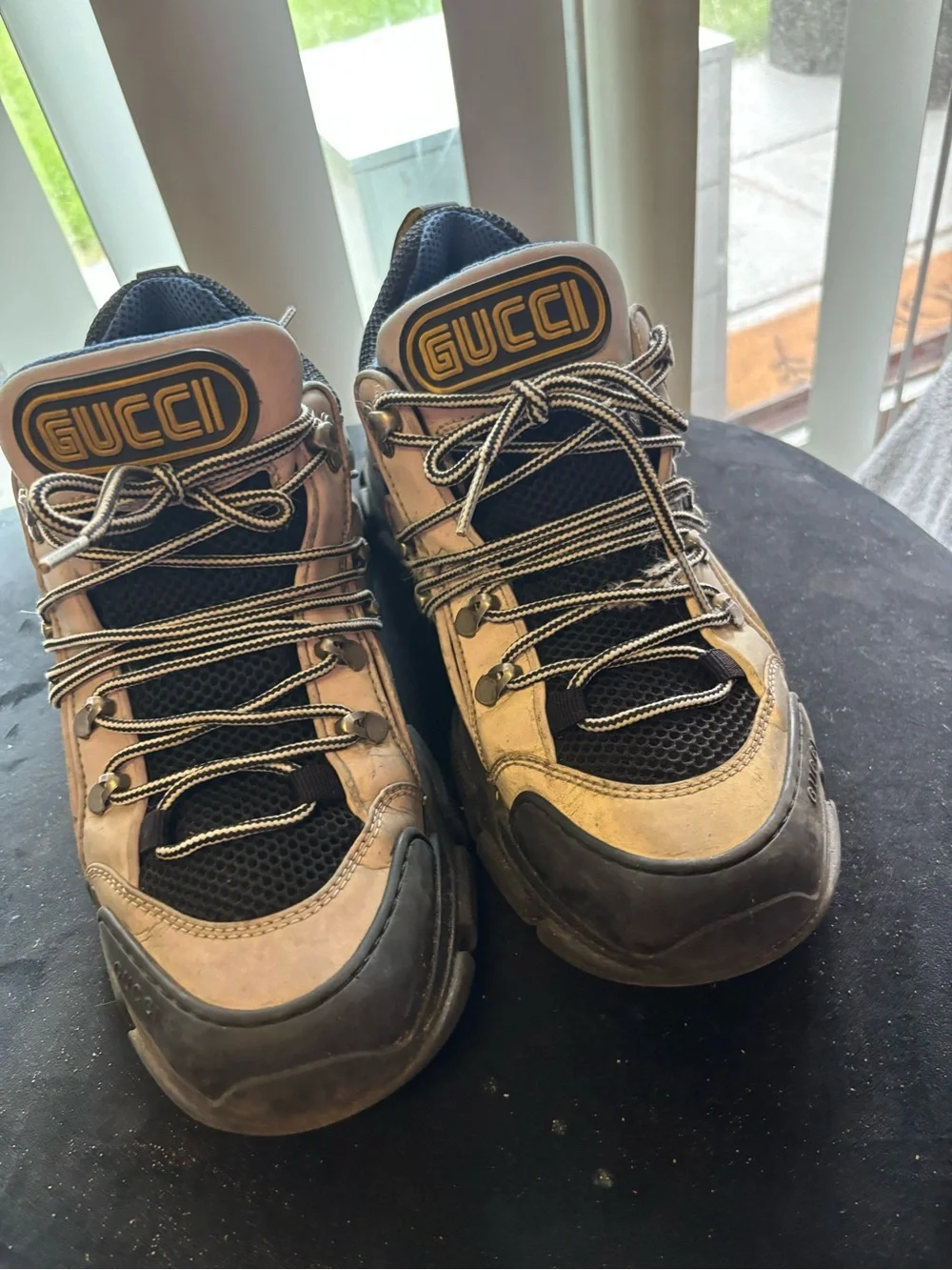 Authentic Men Gucci sneakers size 7